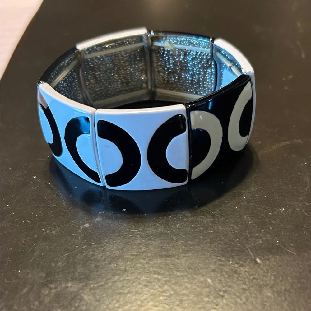 Stylish Black and White Wearable Bracelet